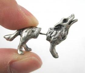 Fake Gauge Realistic Wolf Dog Animal 3D Plug Stud Earrings in Silver