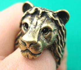 3D Adjustable Realistic Lion Animal Hug Ring in Brass 