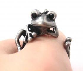 Realistic Frog Animal Wrap Around Hug Ring in Silver - Size 4 to 9 Available