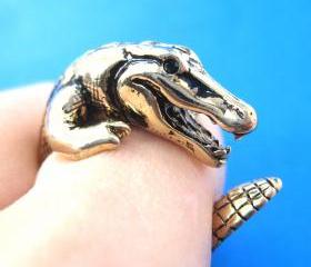 Large 3D Crocodile Animal Wrap Around Hug Ring in SHINY Gold Sizes 4 to 9 