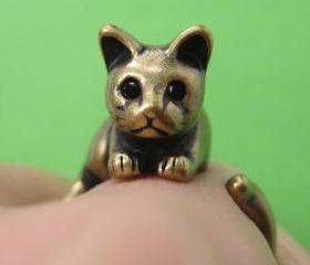 Kitty Cat Animal Pet Wrap Around Hug Ring in Brass Sizes 4 to 9